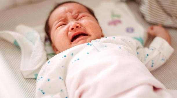 theory-of-cry-it-out-newborn-crying-2160X1200
